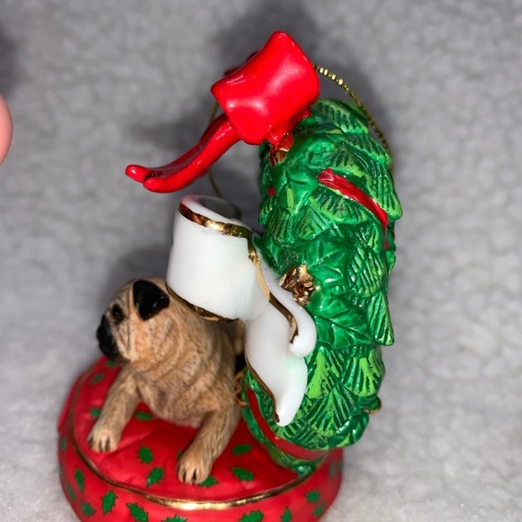 Danbury mint dog pug 2006 Christmas ornament joy porcelain 3.5" - Picture 5 of 7